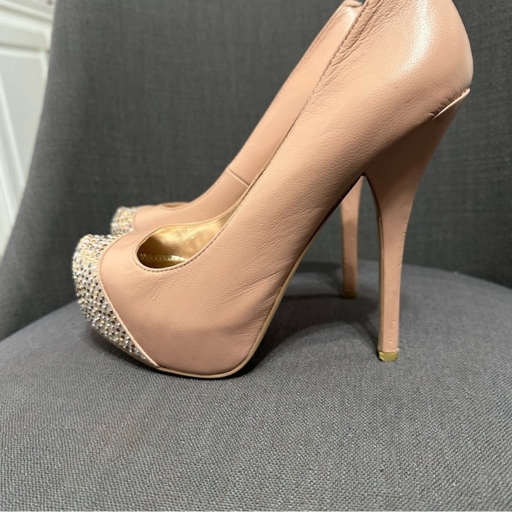 BAKERS Blush pink studded platform heels size 6.5